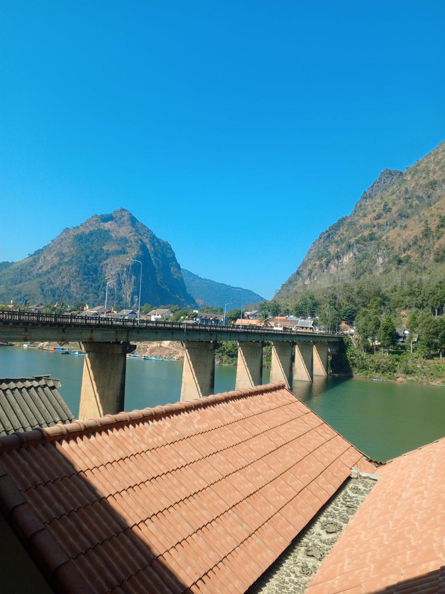 Cam U View Bungalow Hotel Nongkhiaw Exterior foto